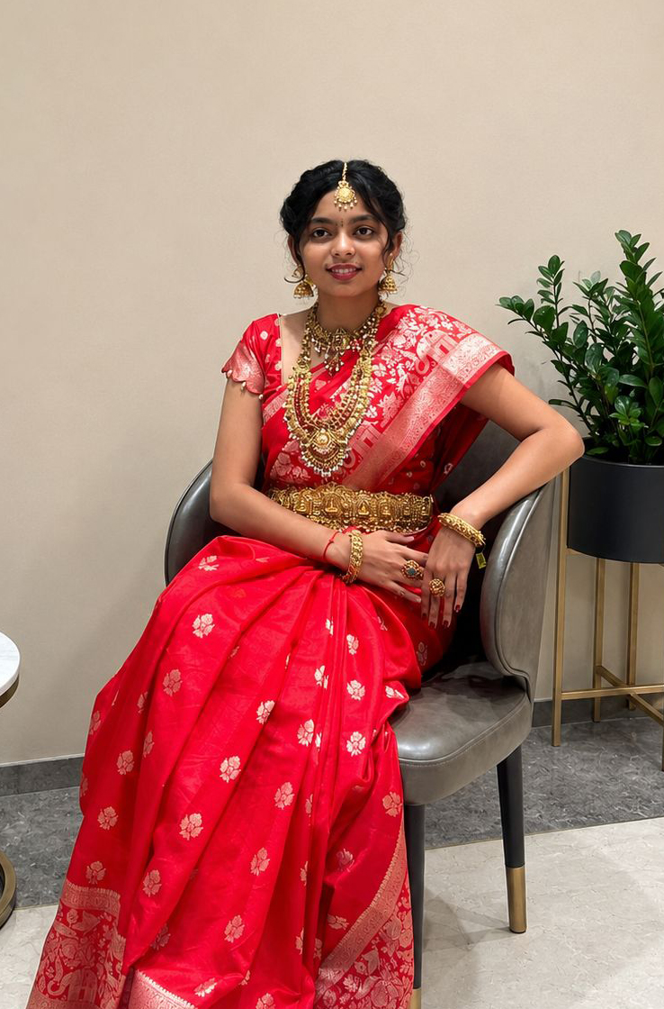 Divya - Fashion and Retail Creator